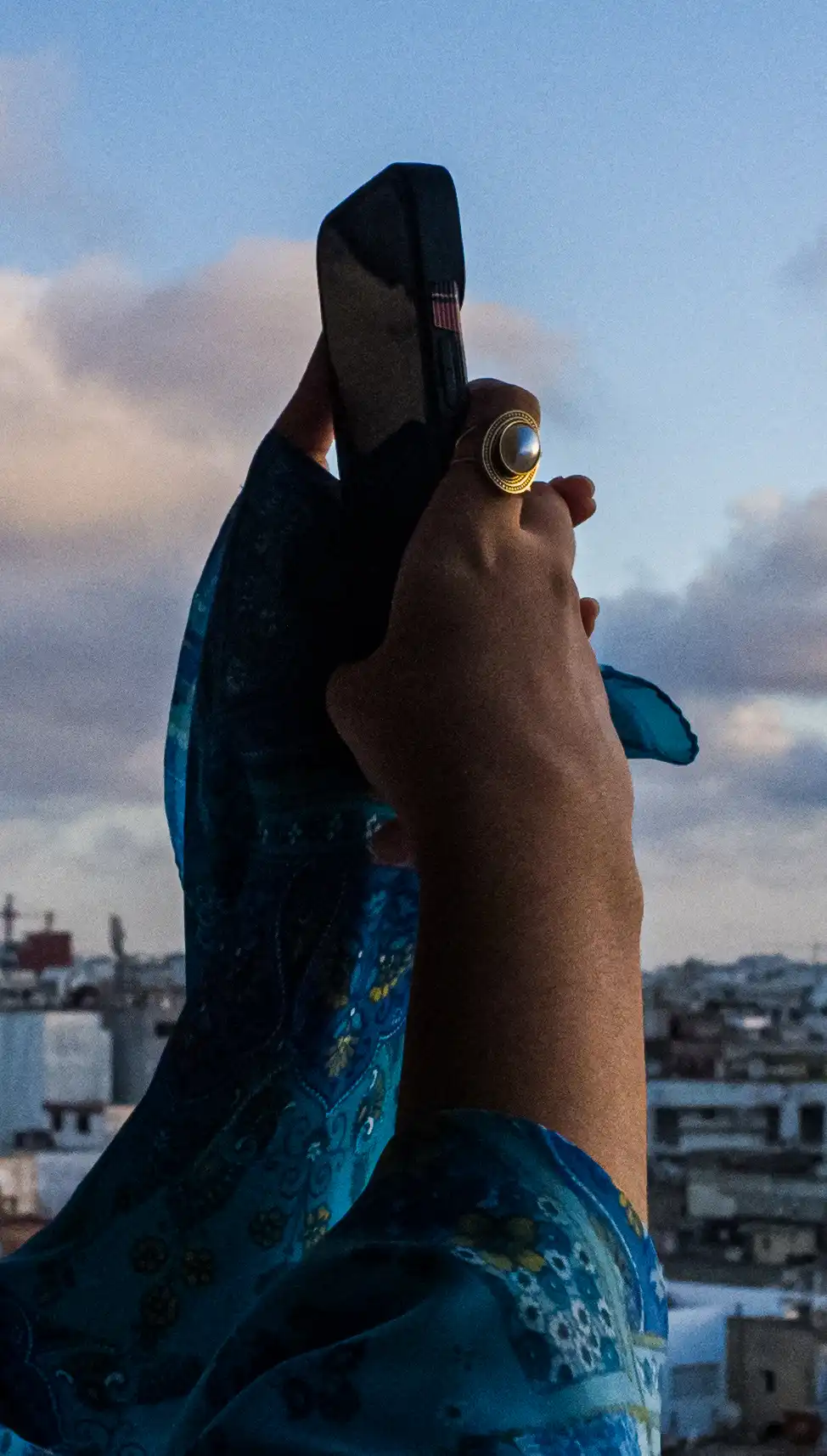 Details on her hand